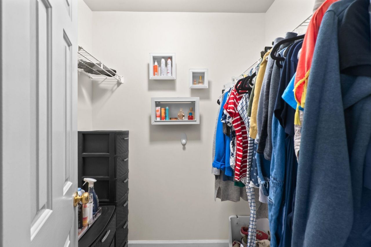 4660 Fringetree Dr. Photo 30