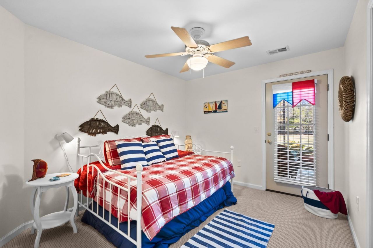 4660 Fringetree Dr. Photo 31