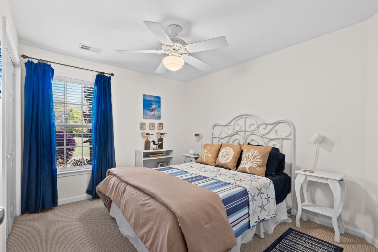 4660 Fringetree Dr. Photo 32