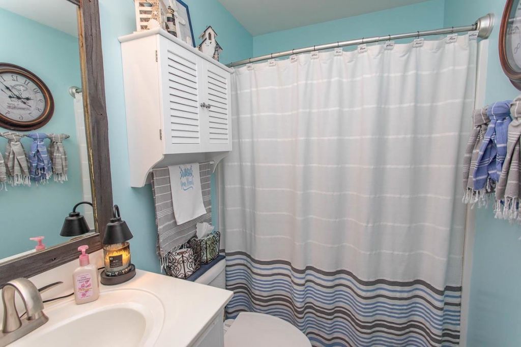 242 Blue Jacket Dr. Photo 32