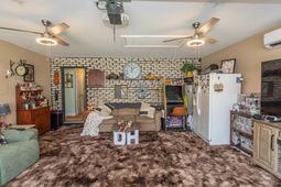 242 Blue Jacket Dr. photo 4