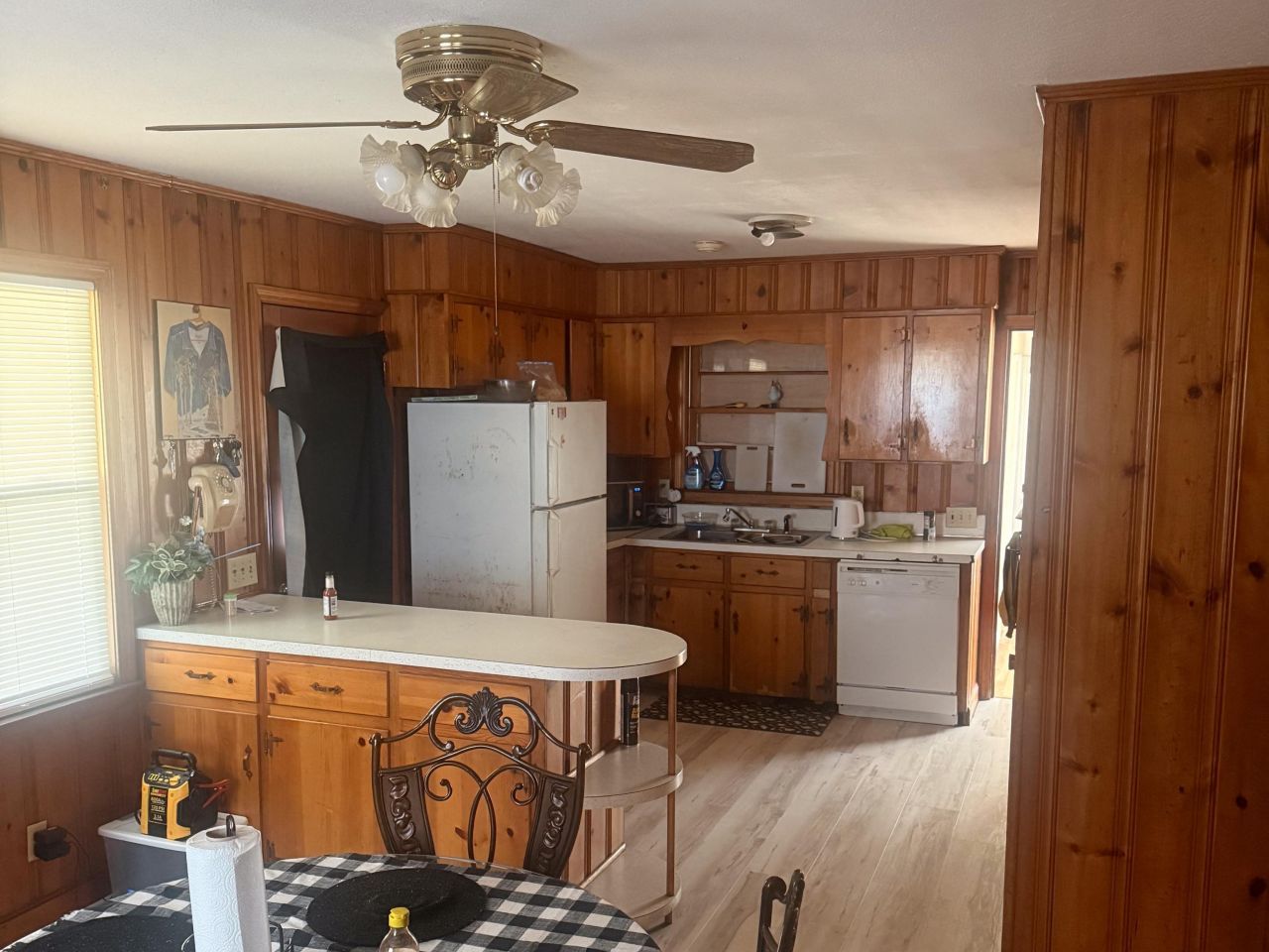 102 N Hazel Ave.  Photo 23