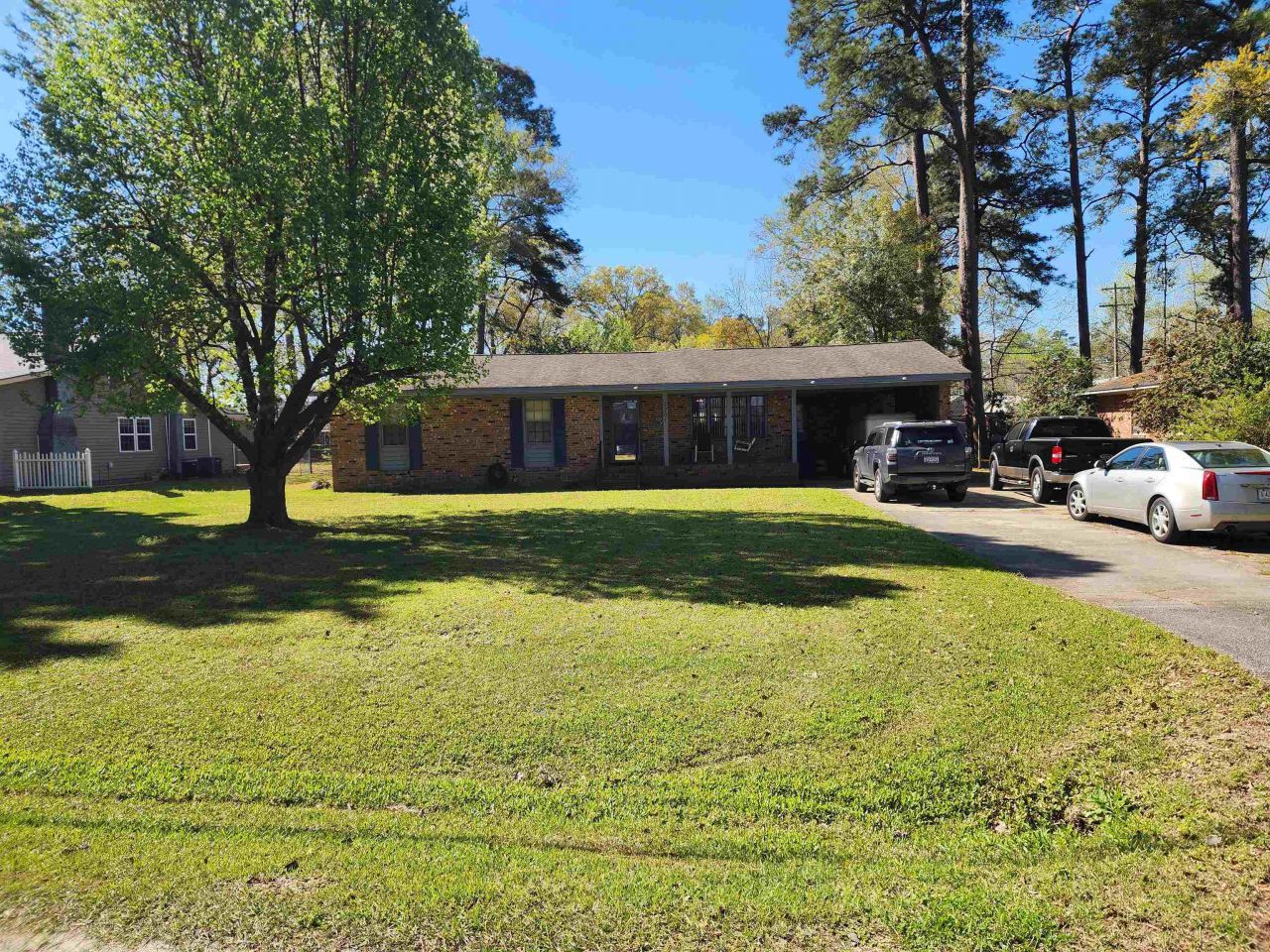 1707 Sherwood Dr. Photo 4