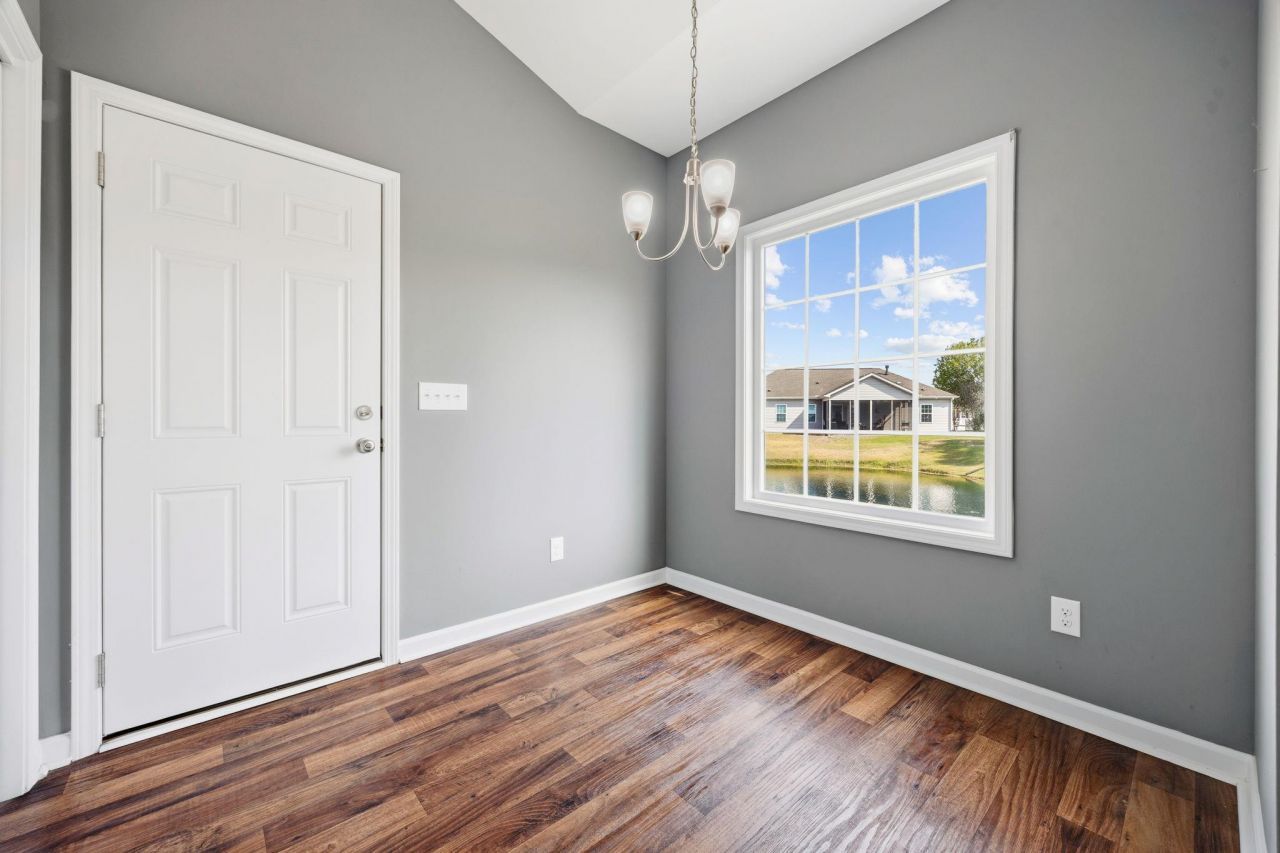 309 Oak Crest Circle Photo 18