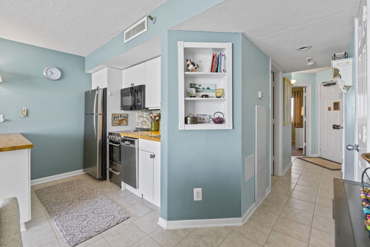 5523 North Ocean Blvd.  Photo 17