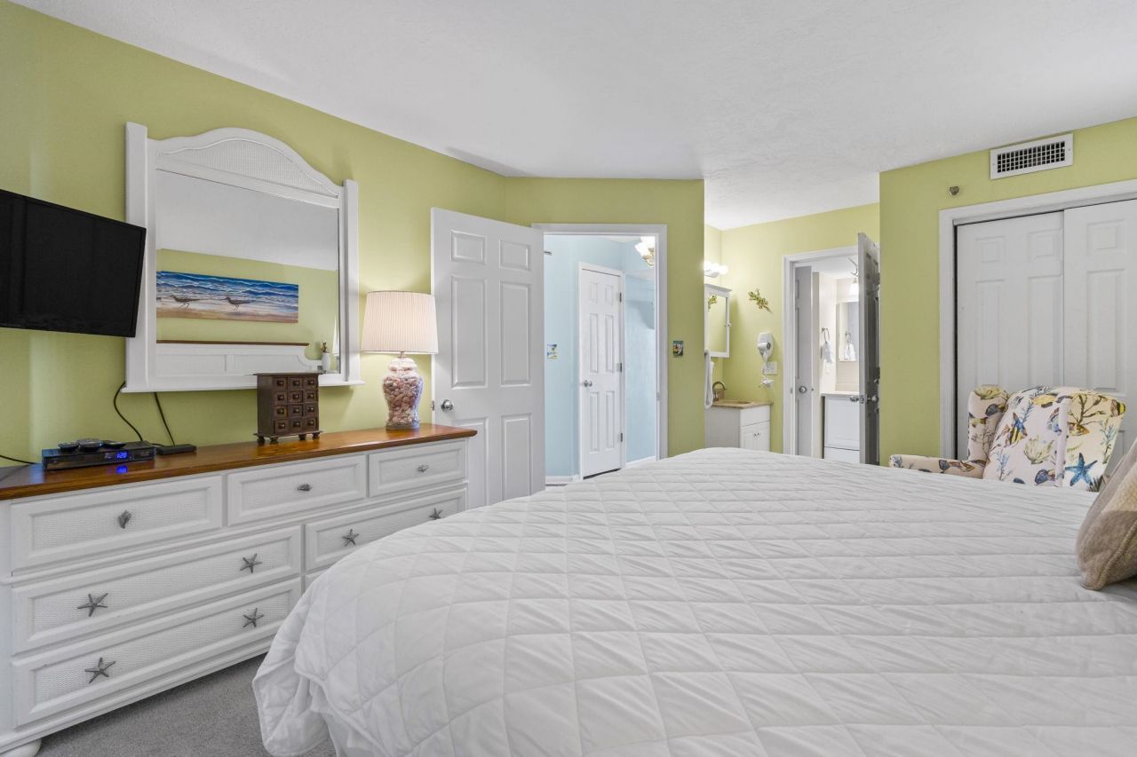 5523 North Ocean Blvd.  Photo 25