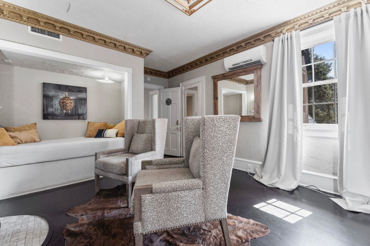 1503 Elm St. Photo 18