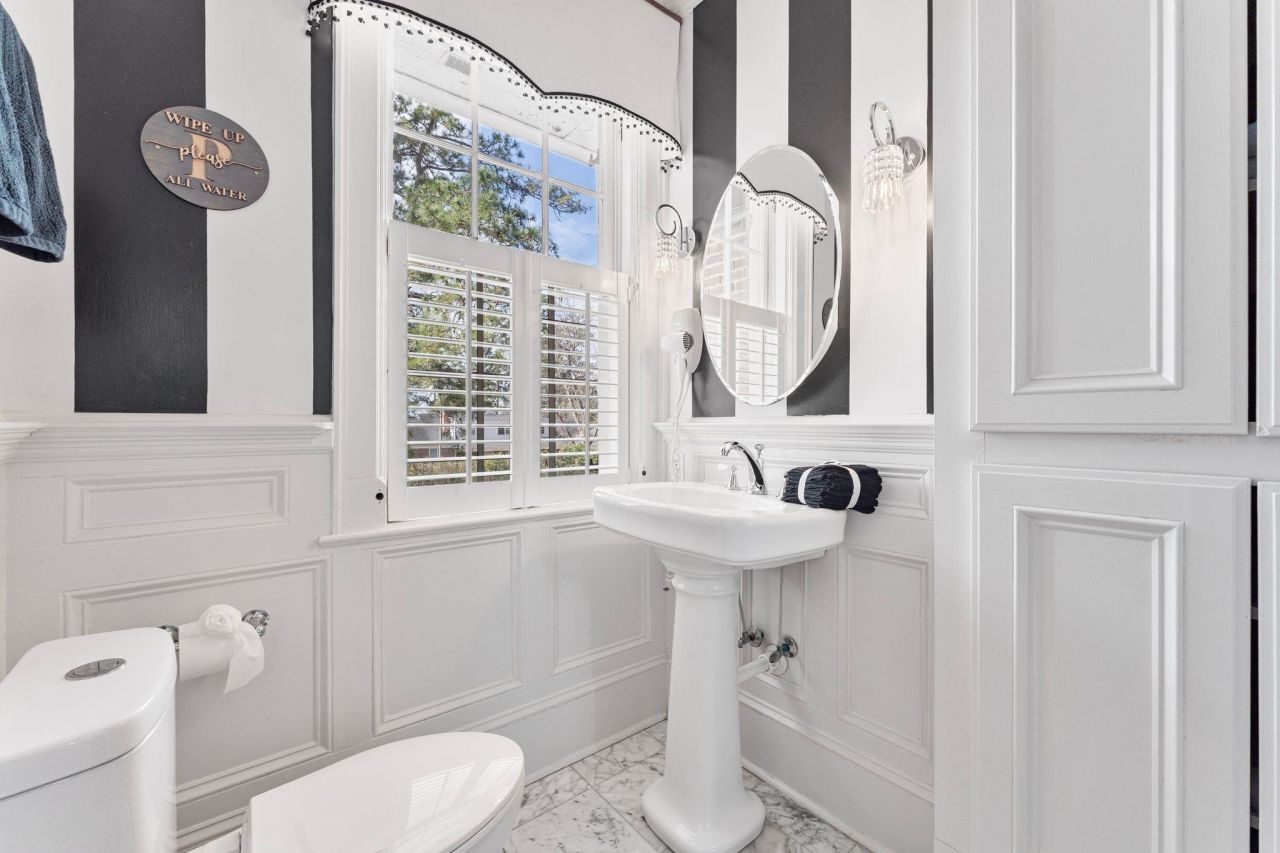 1503 Elm St. Photo 22