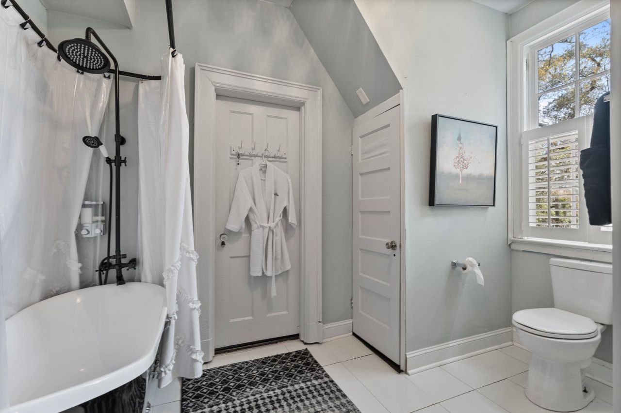 1503 Elm St. Photo 24