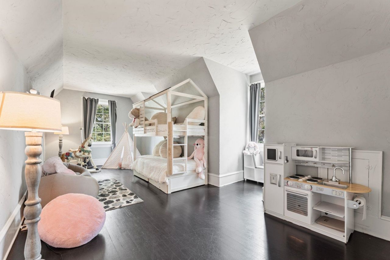 1503 Elm St. Photo 26