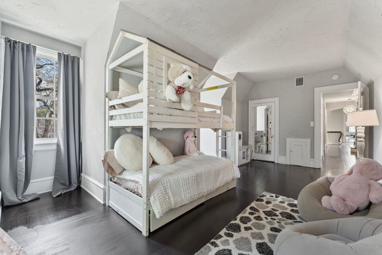 1503 Elm St. Photo 27