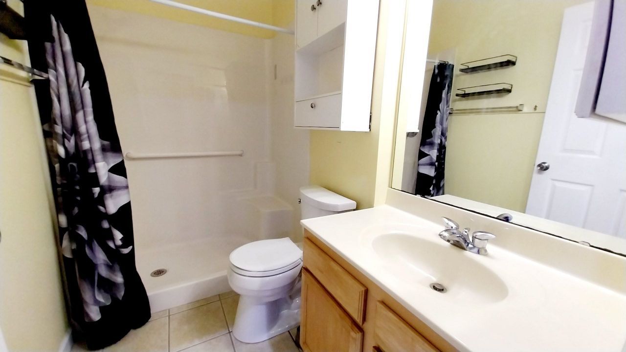 5852 Longwood Dr. Photo 11