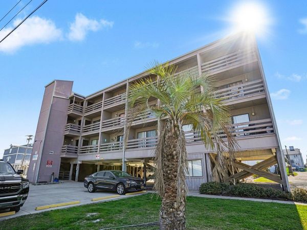 120 N Dogwood Dr., Unit 303, Murrells Inlet, SC 29576