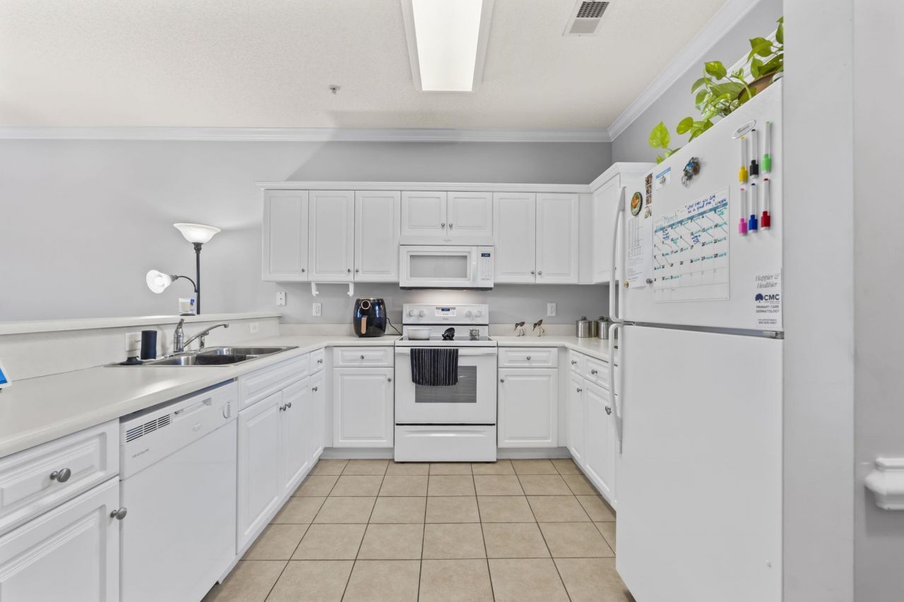 304 Kiskadee Loop Photo 5