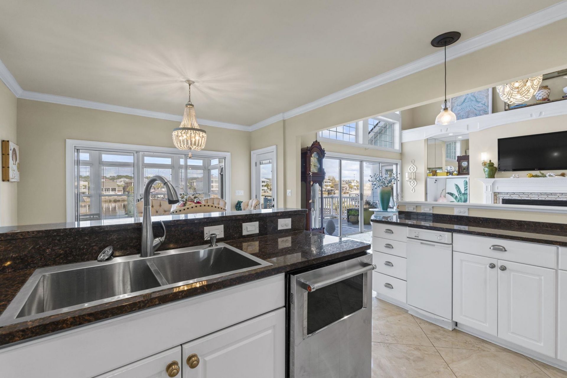 1605 Waterway Dr. Photo 12