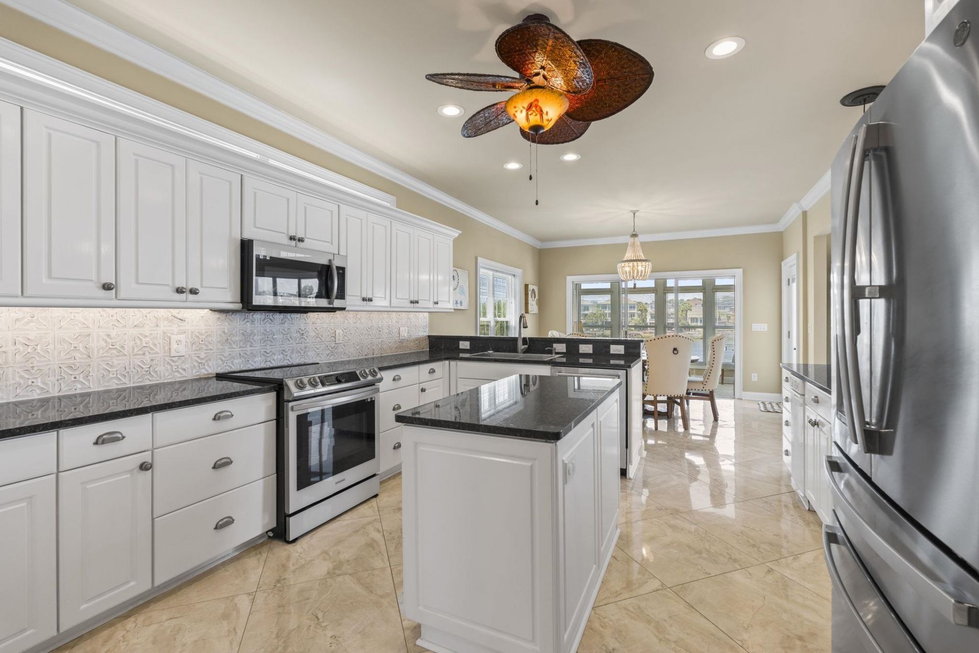 1605 Waterway Dr. Photo 9