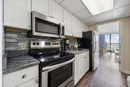 1105 S Ocean Blvd.  photo 4