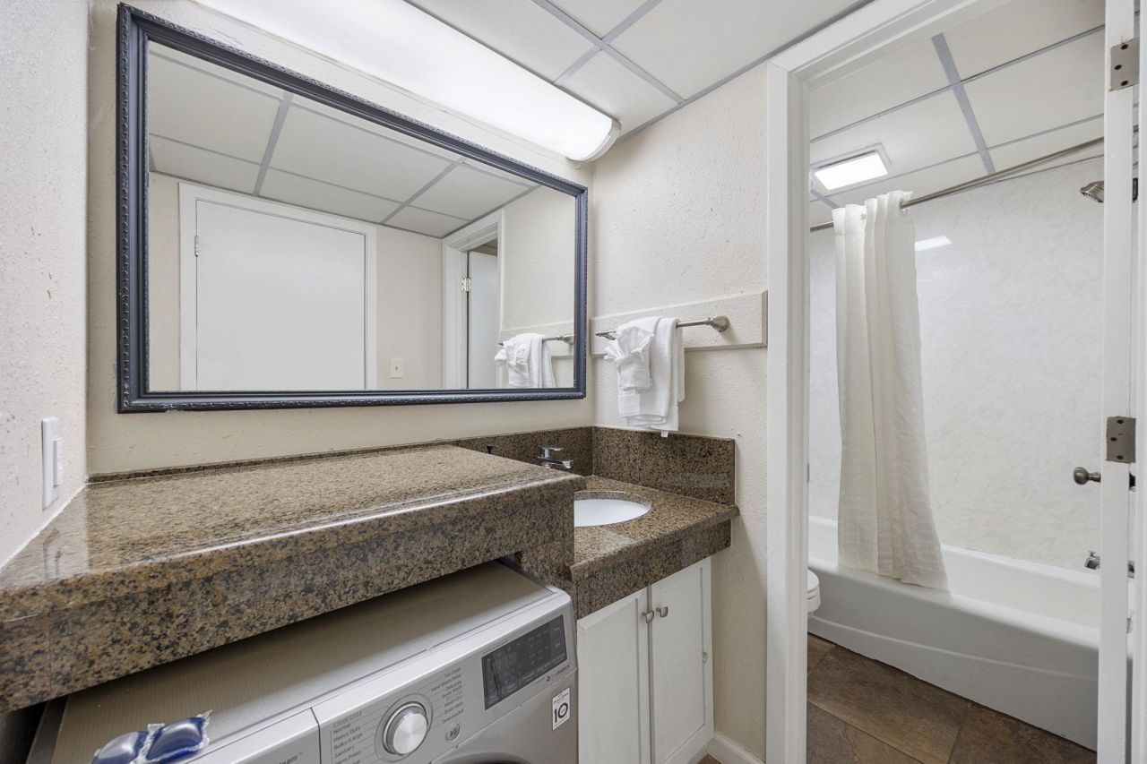 1105 S Ocean Blvd.  Photo 6