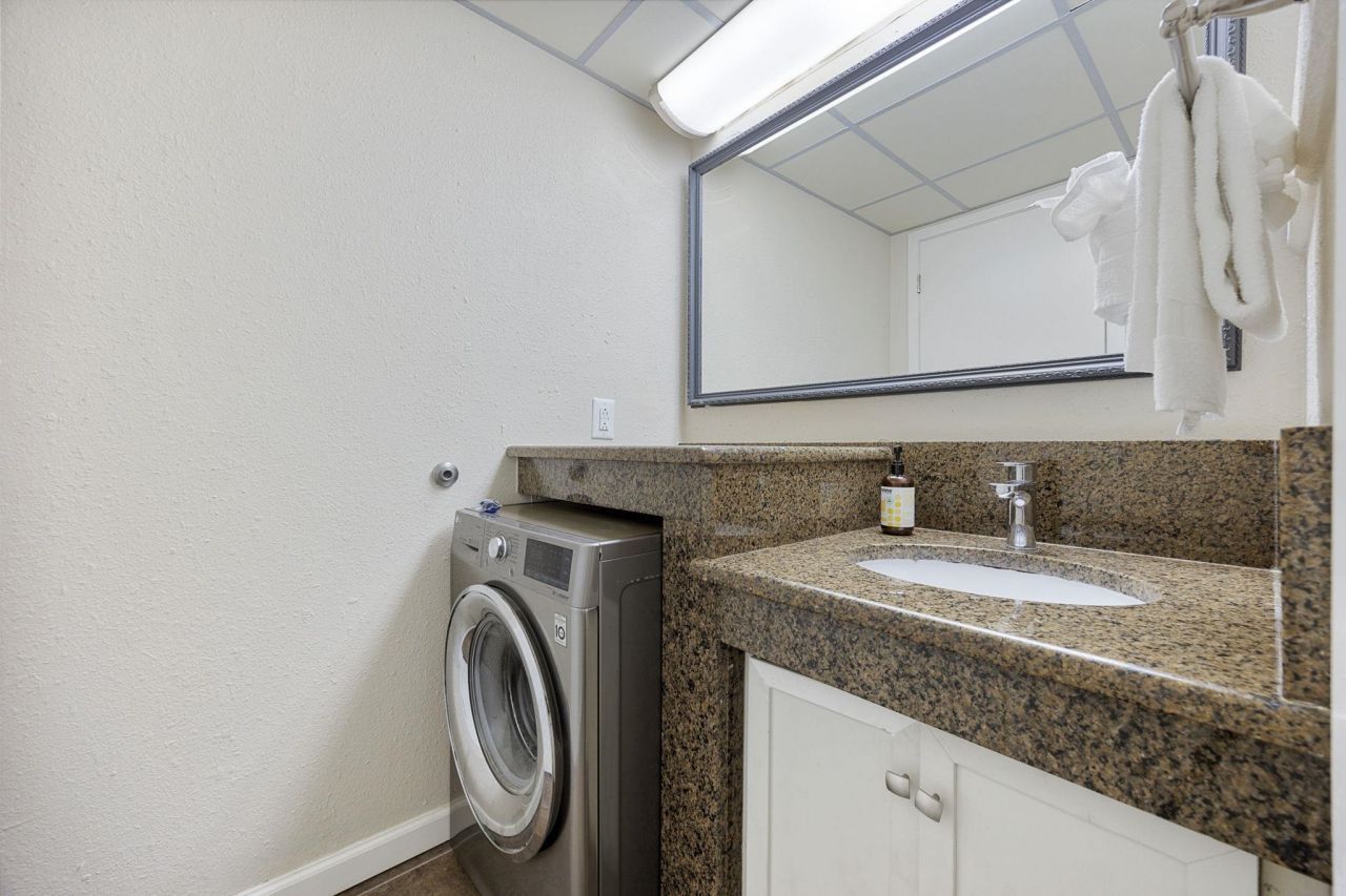 1105 S Ocean Blvd.  Photo 7