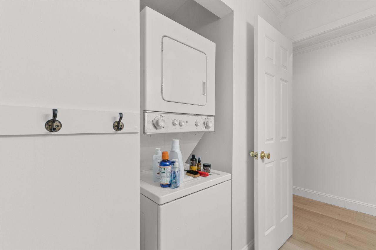 597 Blue River Ct. Photo 22