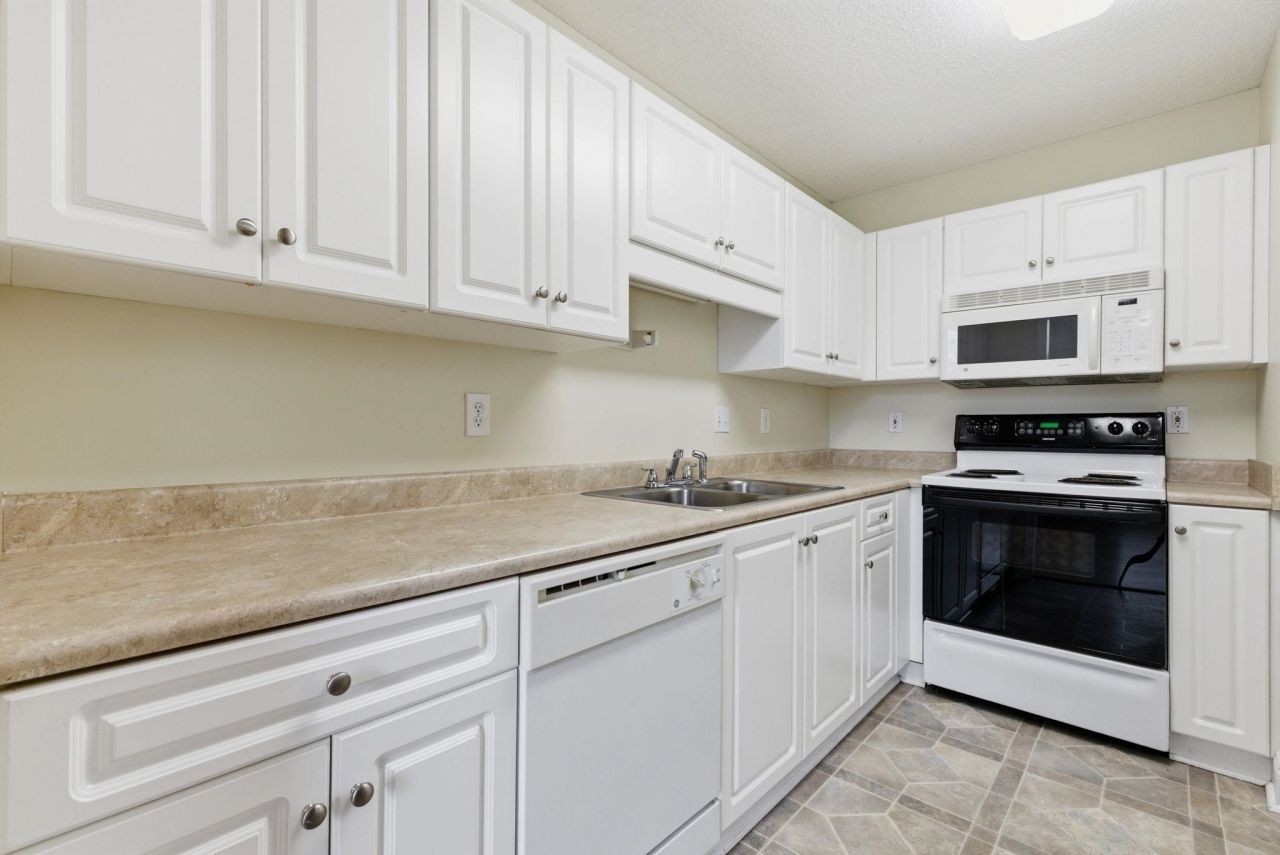 11949 Grandhaven Dr.  Photo 46