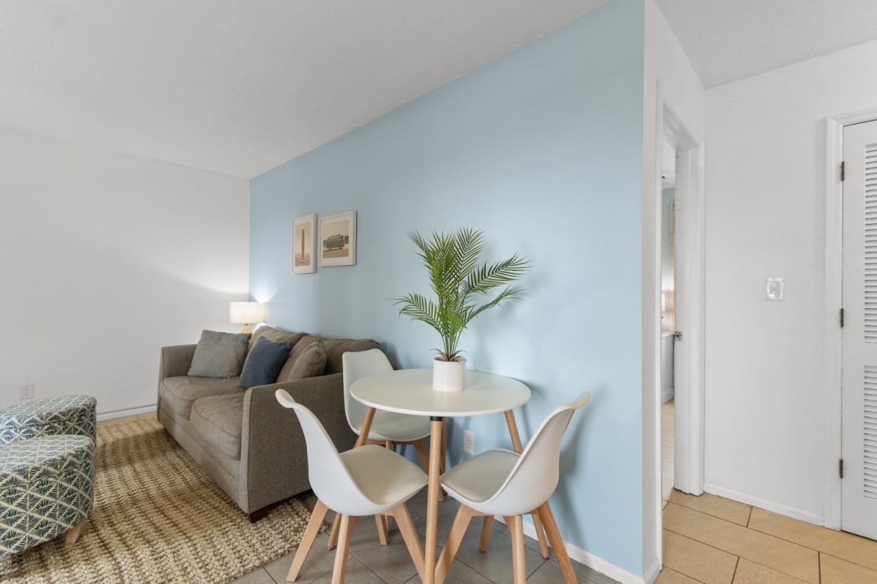 404 22nd Ave. N Photo 20