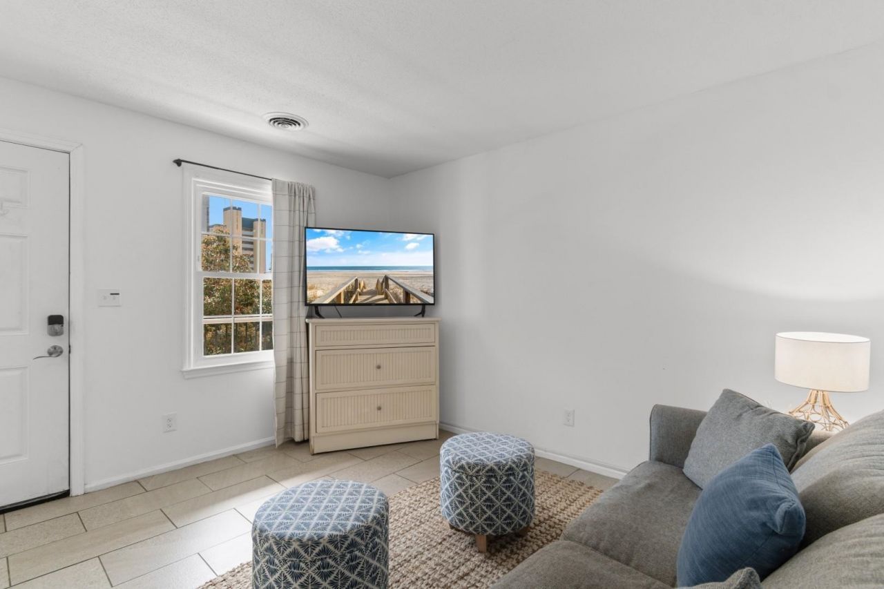 404 22nd Ave. N Photo 21