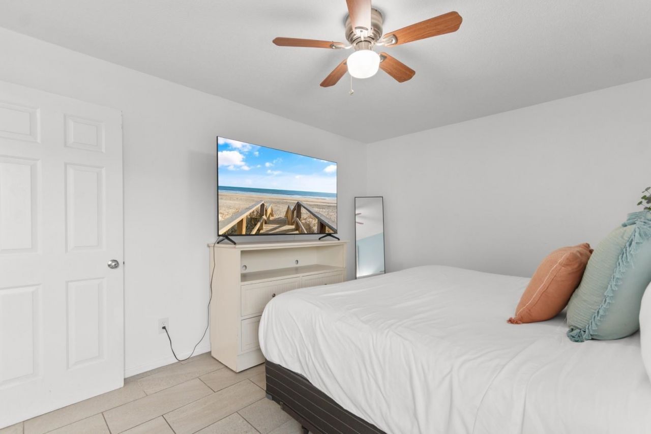 404 22nd Ave. N Photo 24