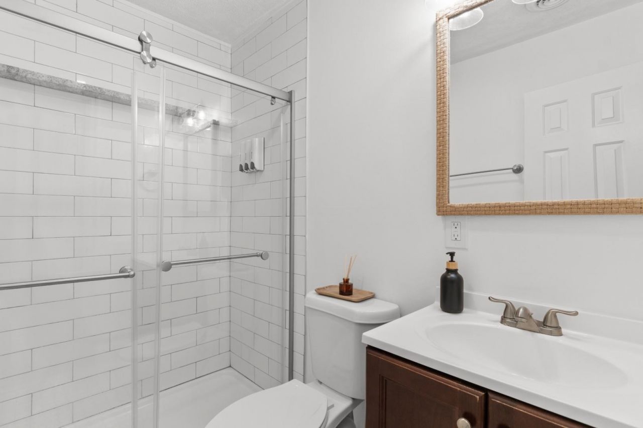 404 22nd Ave. N Photo 26