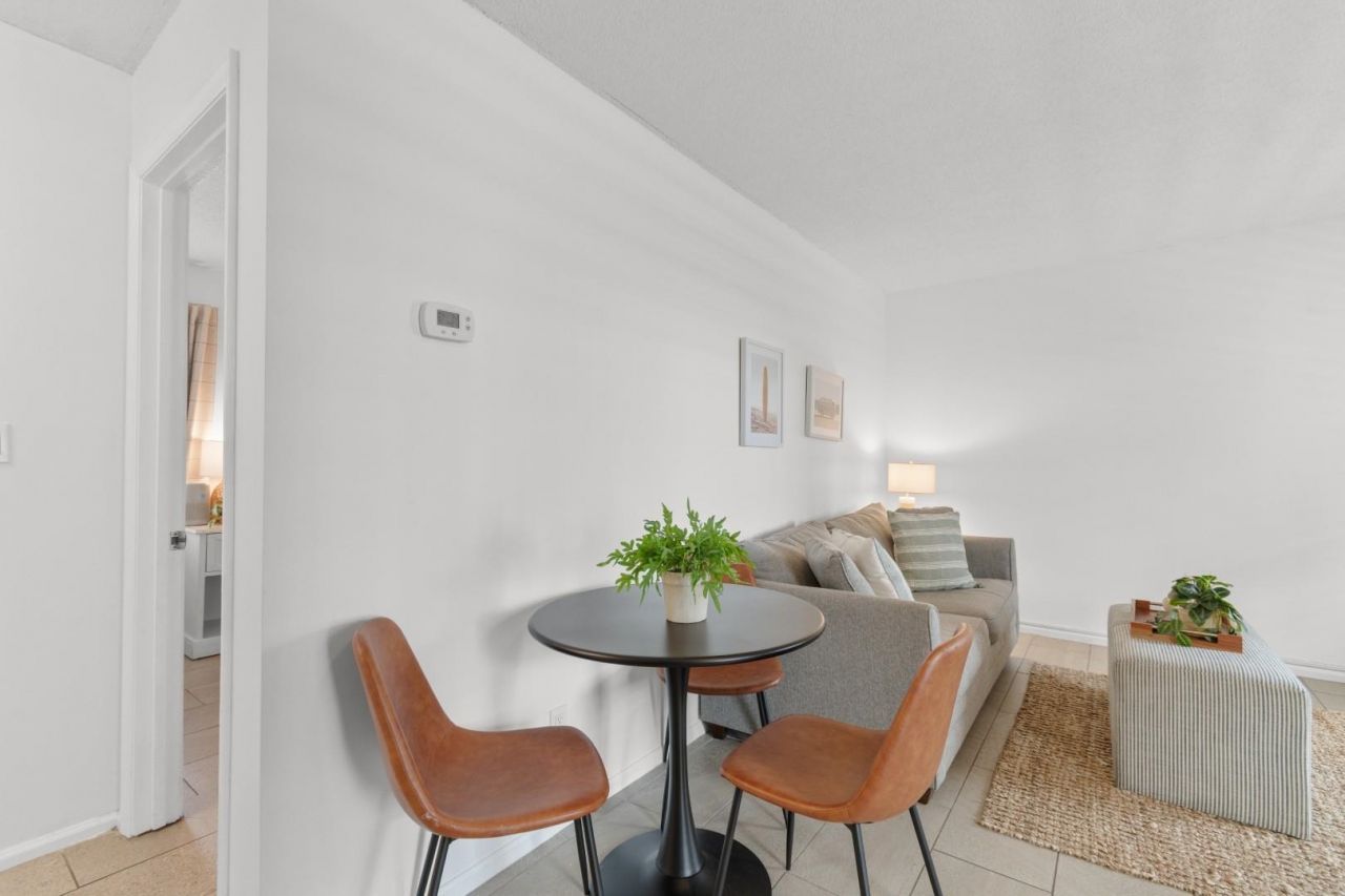 404 22nd Ave. N Photo 7