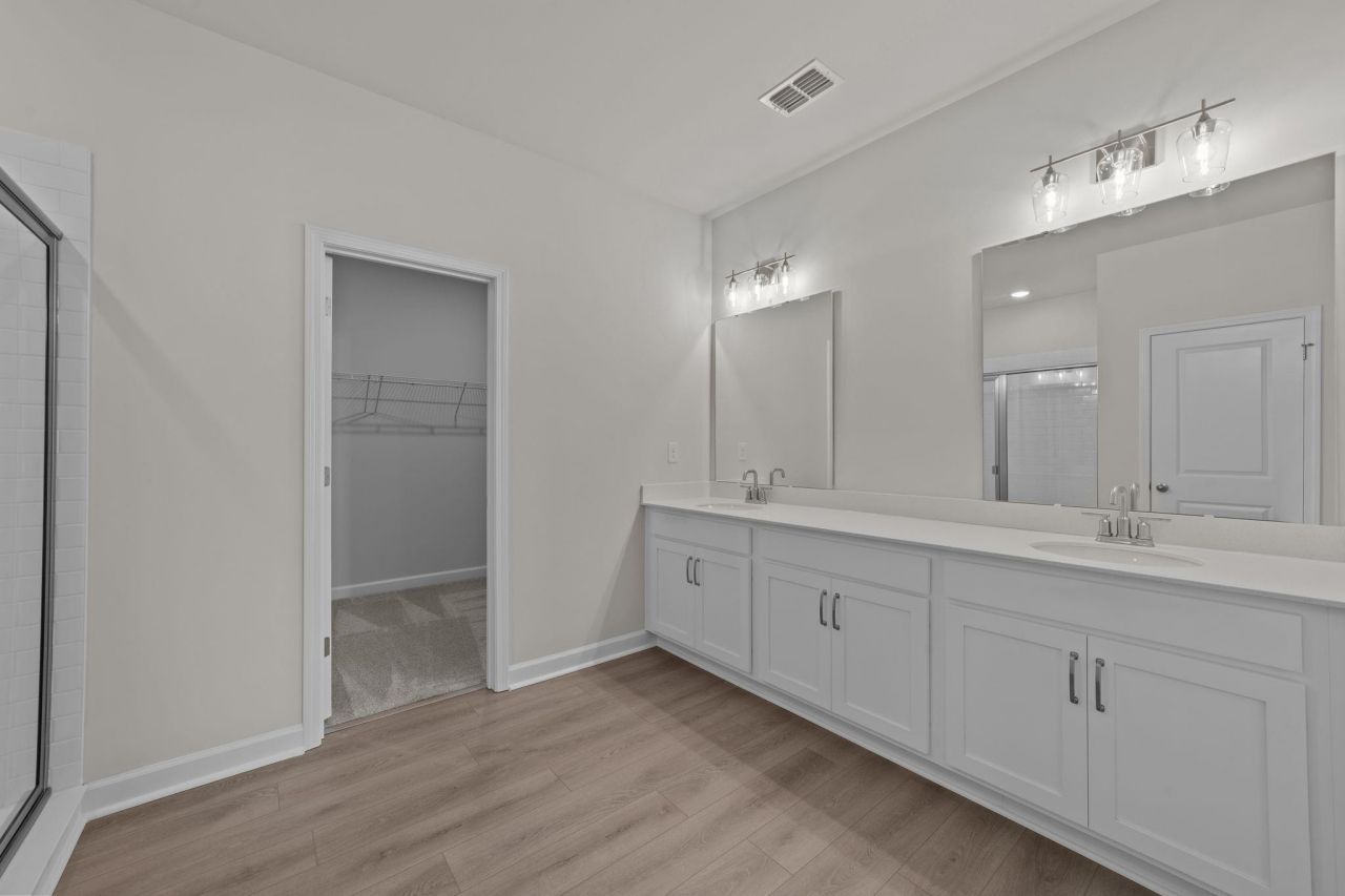 988 Triton Ave. Photo 19