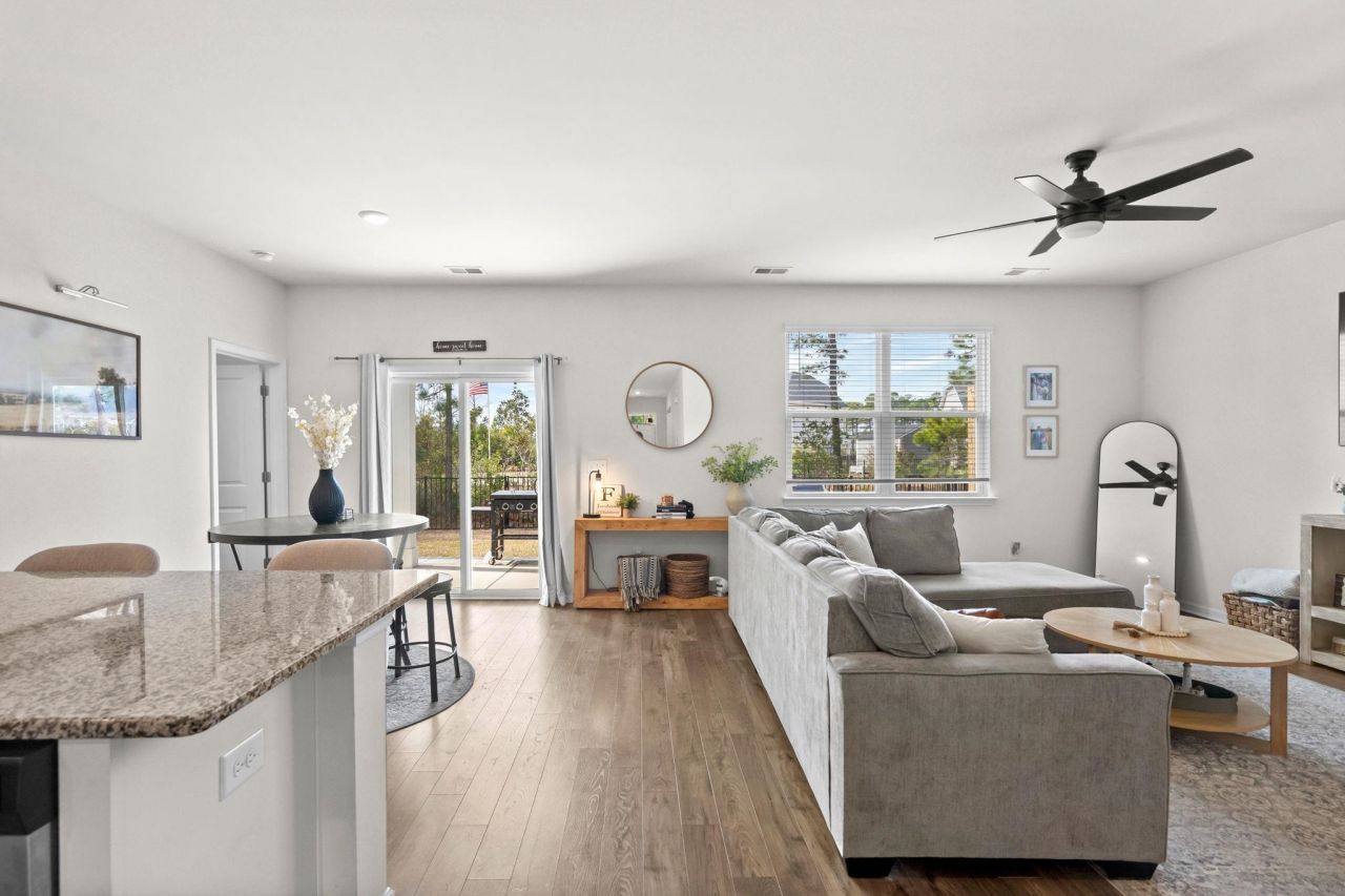 2276 Blackthorn Dr. Photo 10