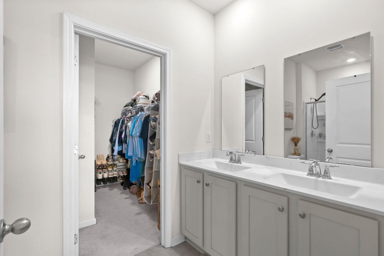 2276 Blackthorn Dr. Photo 21