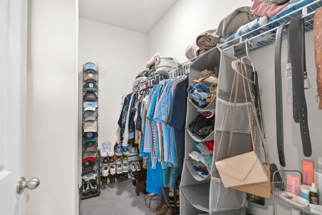 2276 Blackthorn Dr. Photo 23