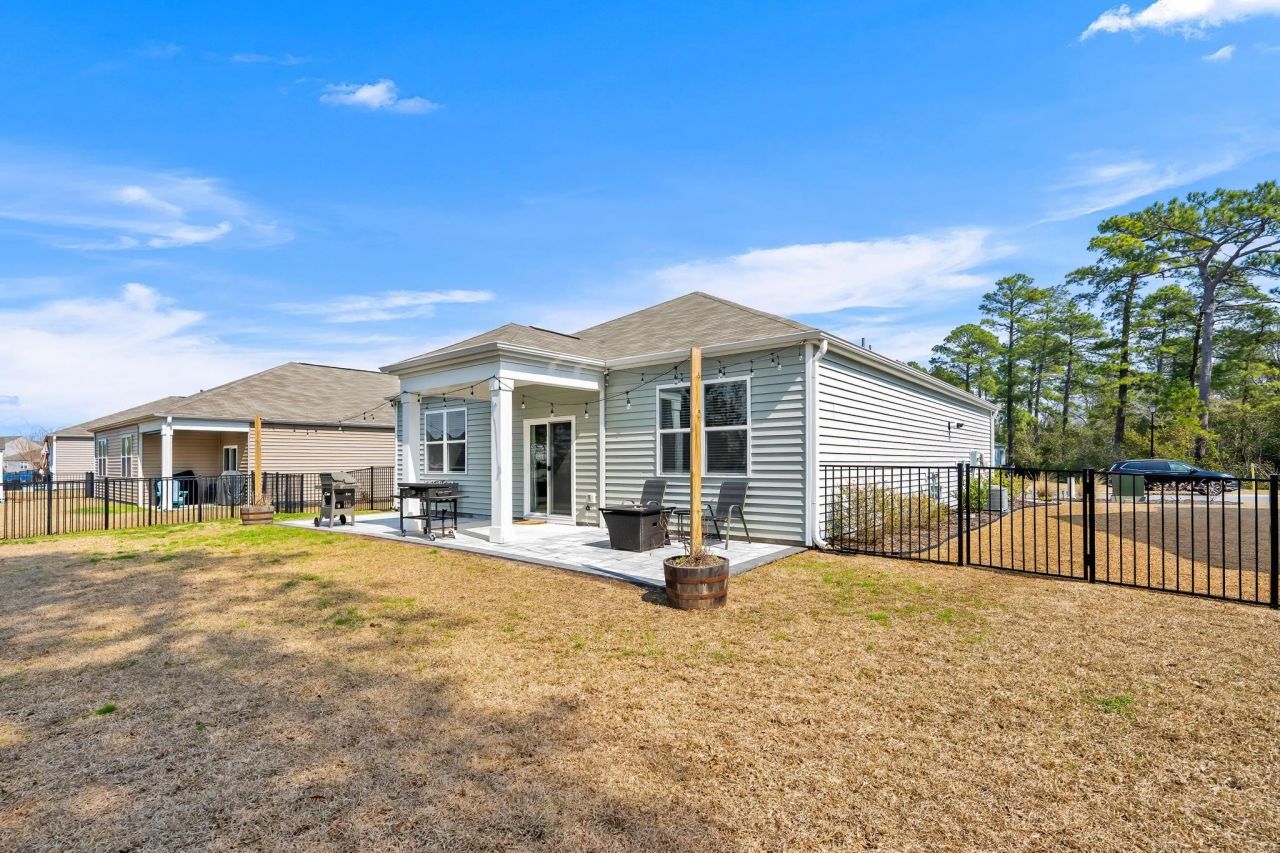 2276 Blackthorn Dr. Photo 31