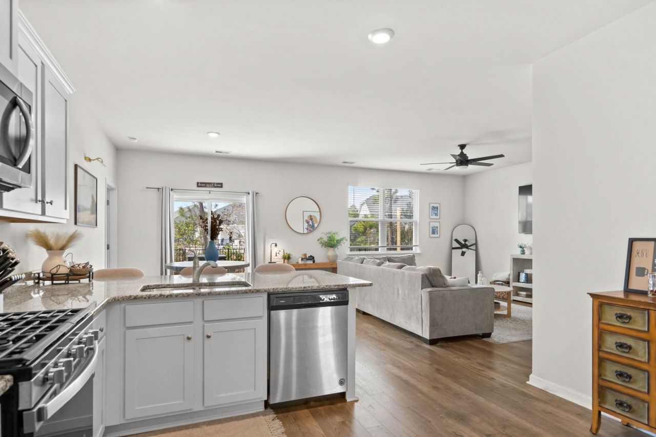 2276 Blackthorn Dr. Photo 9