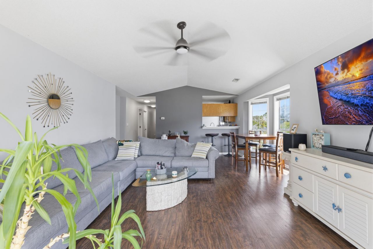 780 Charter Dr. Photo 12