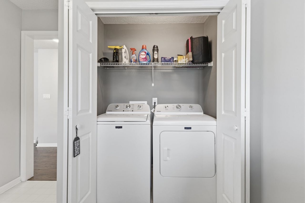 780 Charter Dr. Photo 18