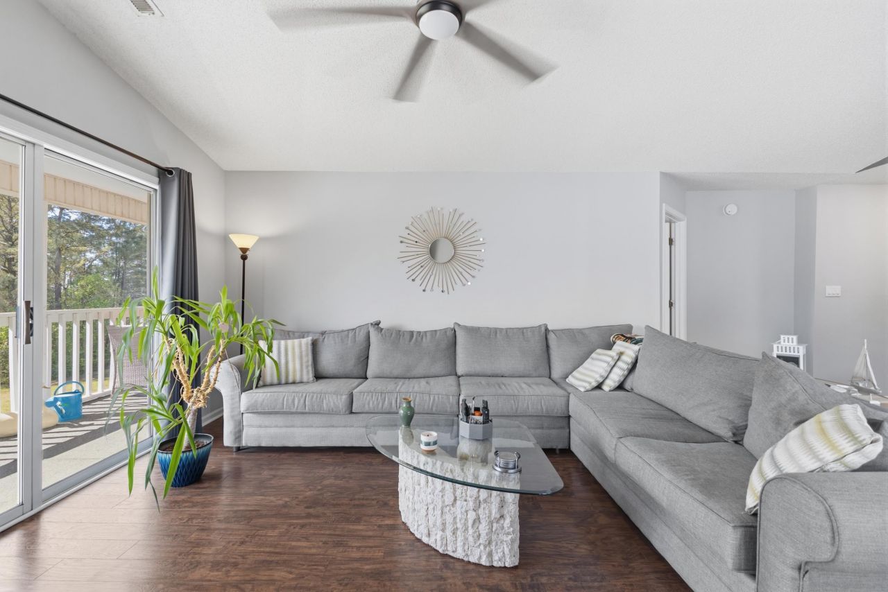 780 Charter Dr. Photo 6