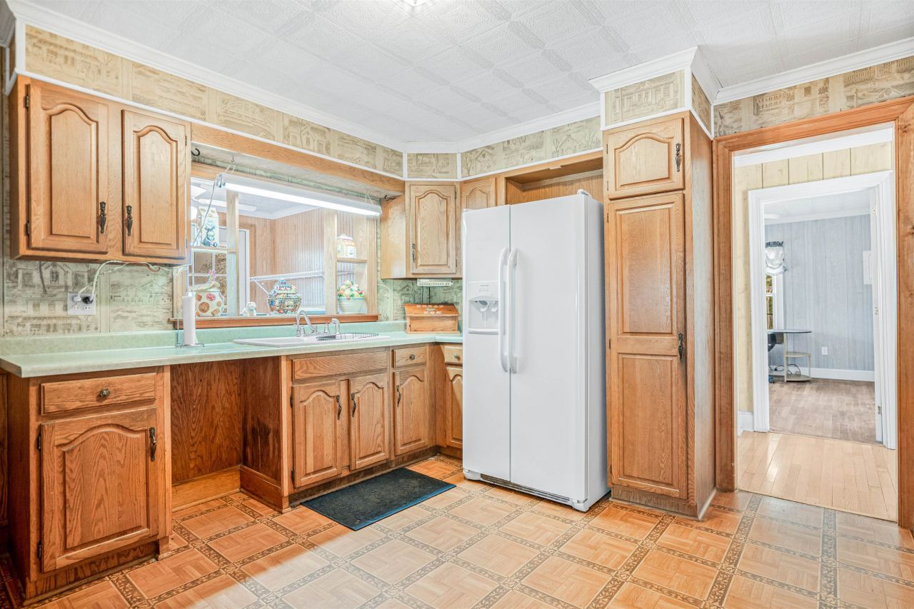 277 Nushell St. Photo 15