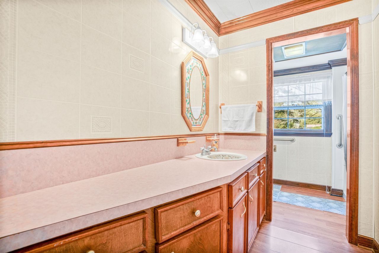 277 Nushell St. Photo 23