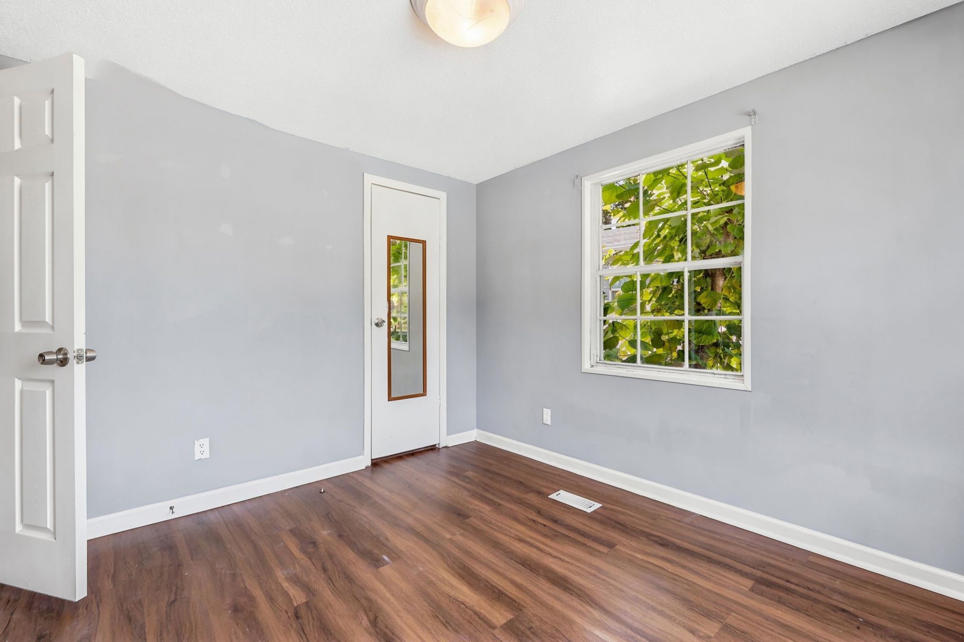 1109 Timber Ridge Trail Photo 13