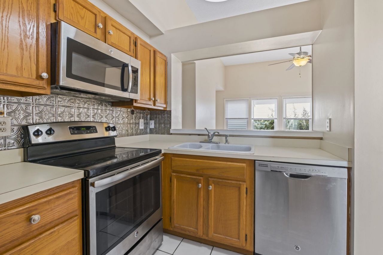 102 Whitehaven Ct.  Photo 11