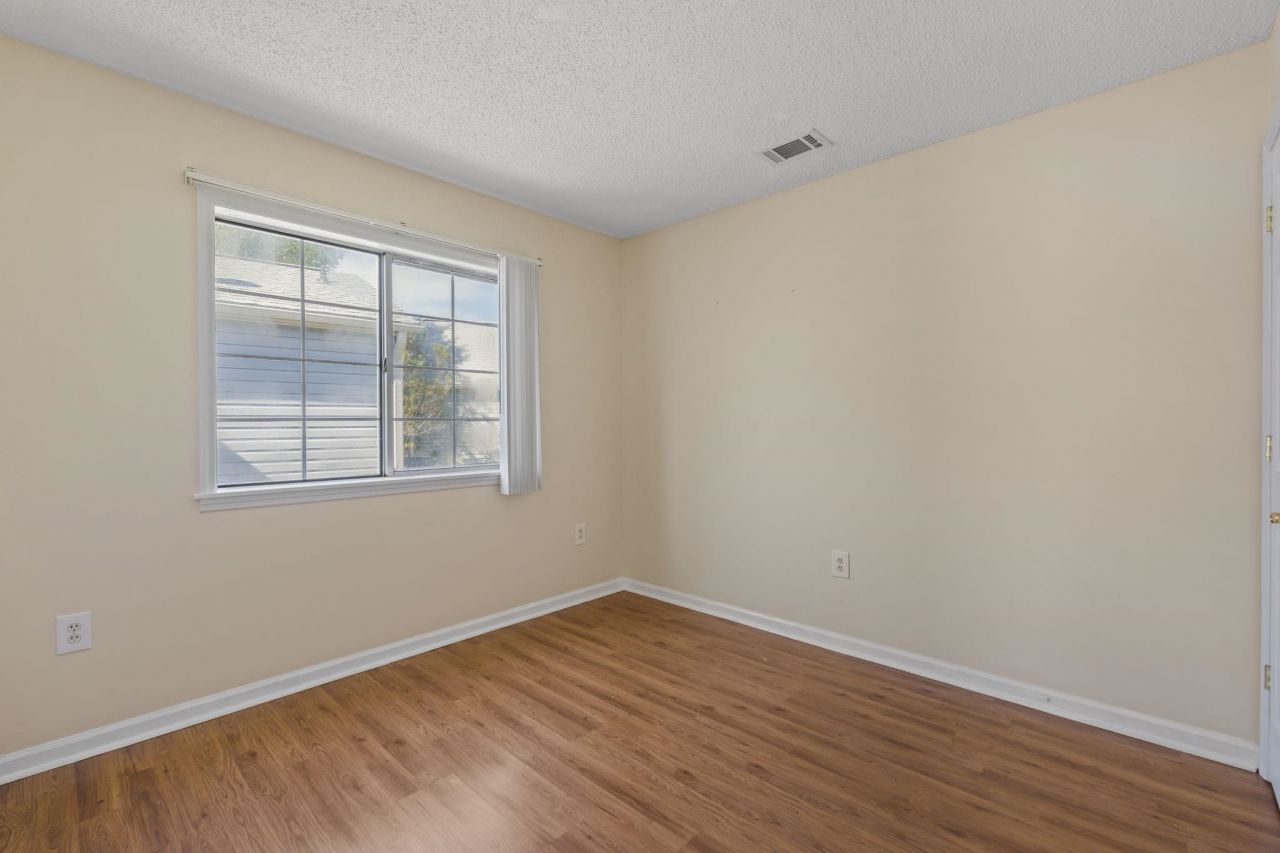 102 Whitehaven Ct.  Photo 21