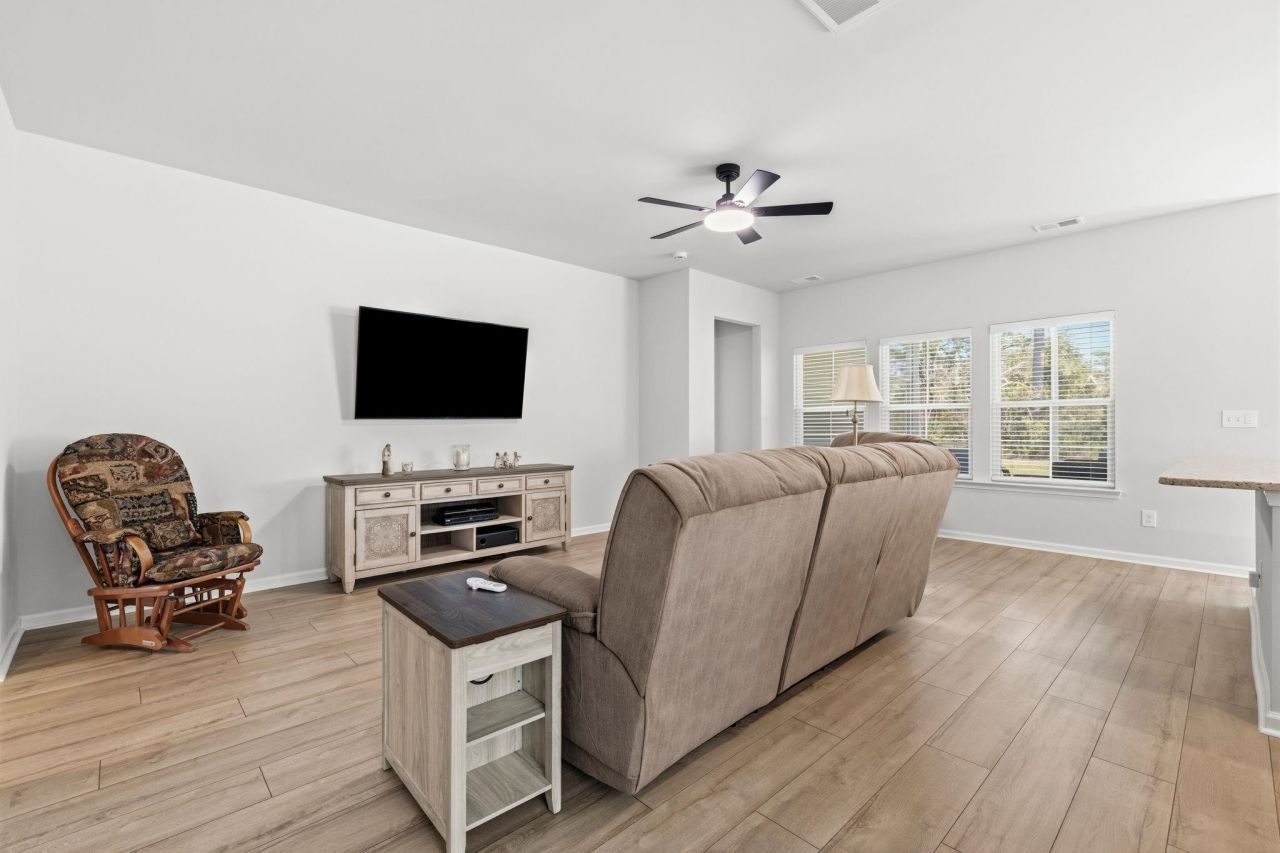 207 Augusta Green Way Photo 16