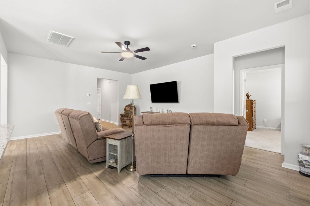 207 Augusta Green Way Photo 18