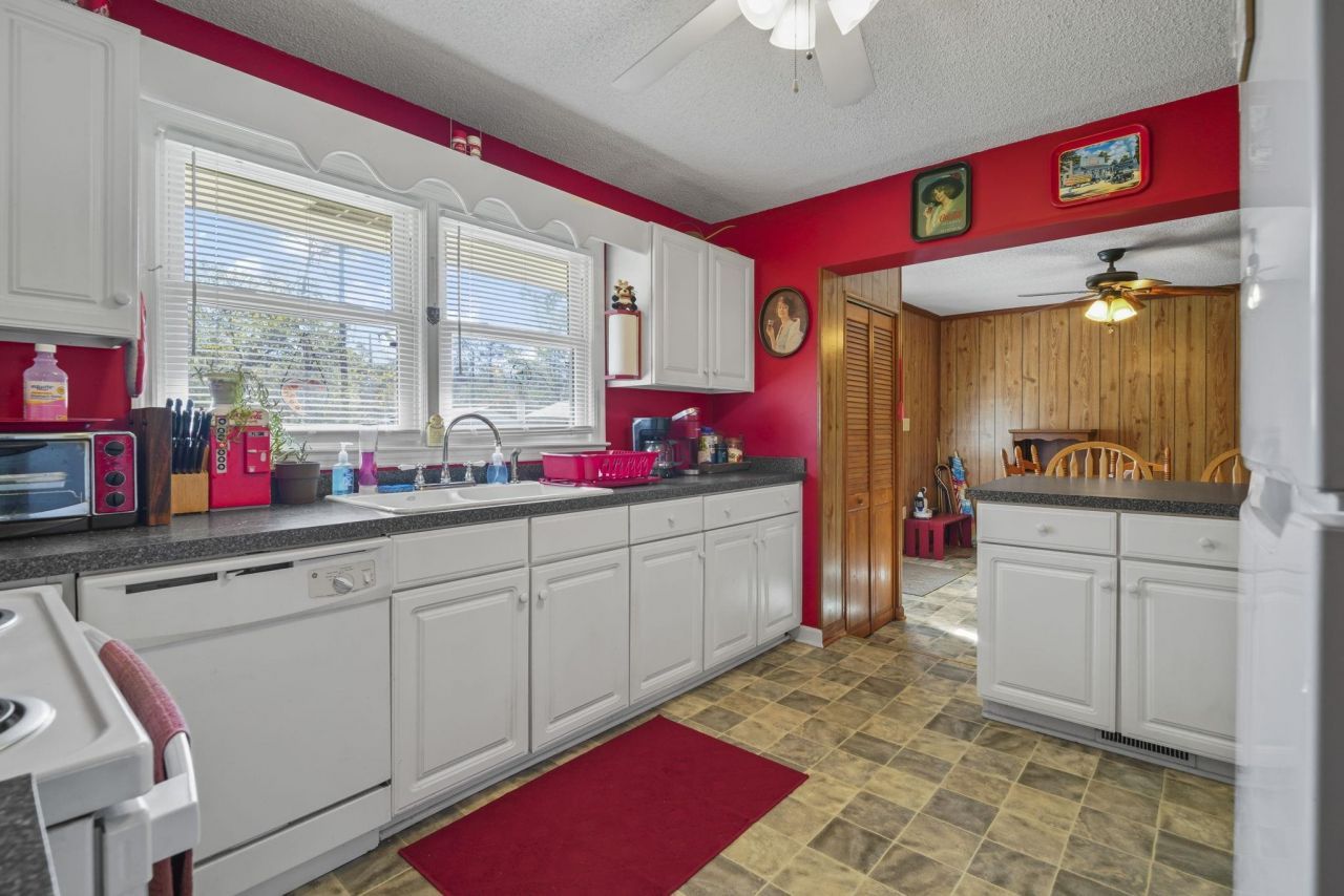 2501 Withers St. Photo 6