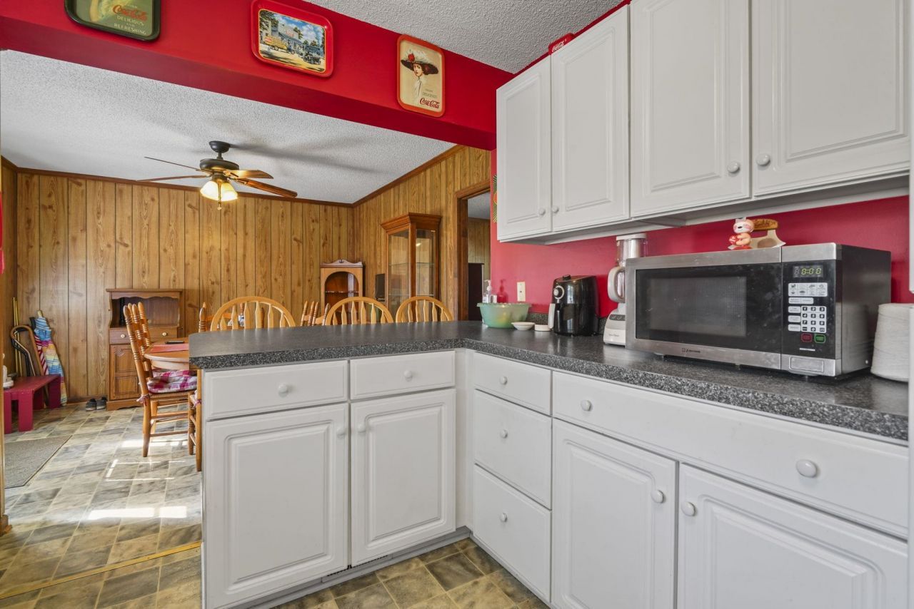 2501 Withers St. Photo 9