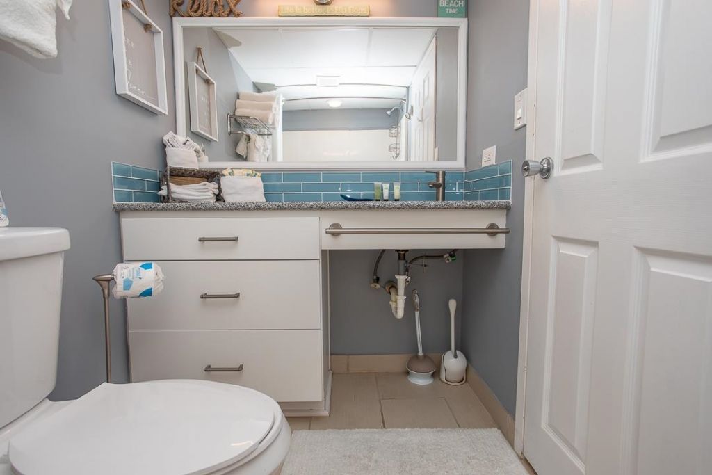 201 74th Ave. N  Photo 22