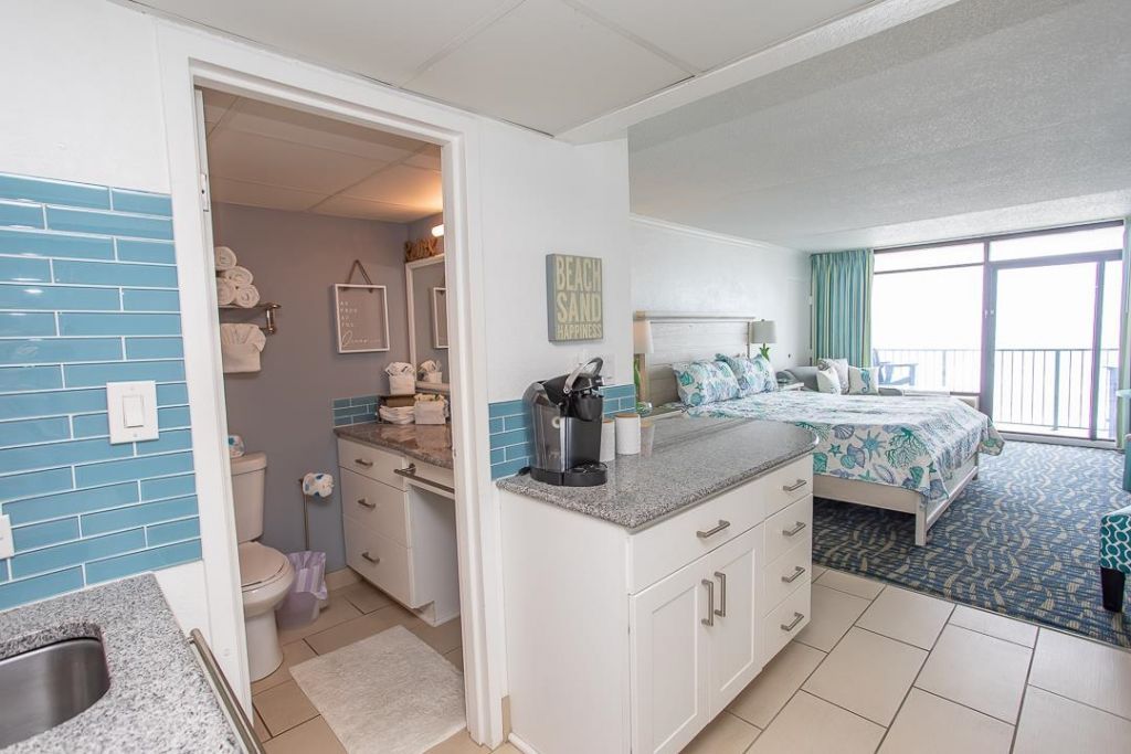 201 74th Ave. N  Photo 6